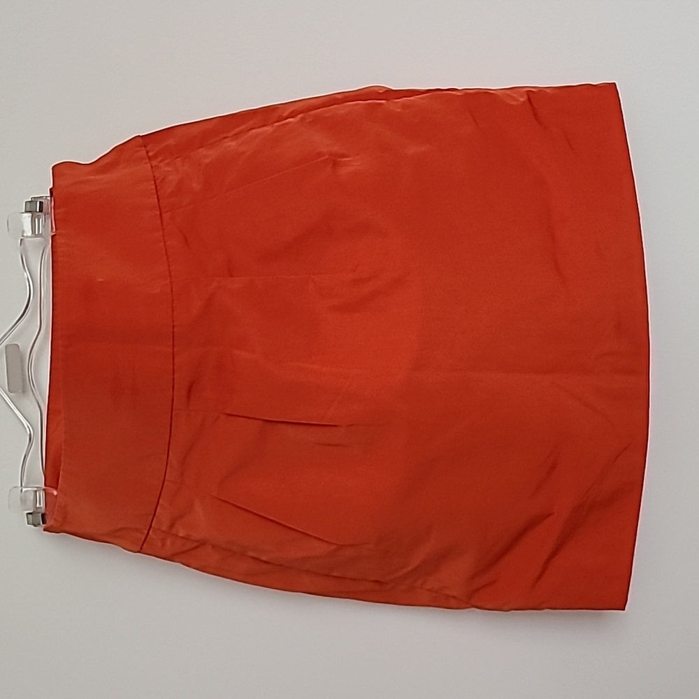 BCBG skirt with pockets